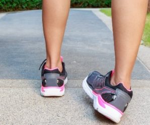 5 Best Shoes for Stress Fracture in Foot and Broken Toes